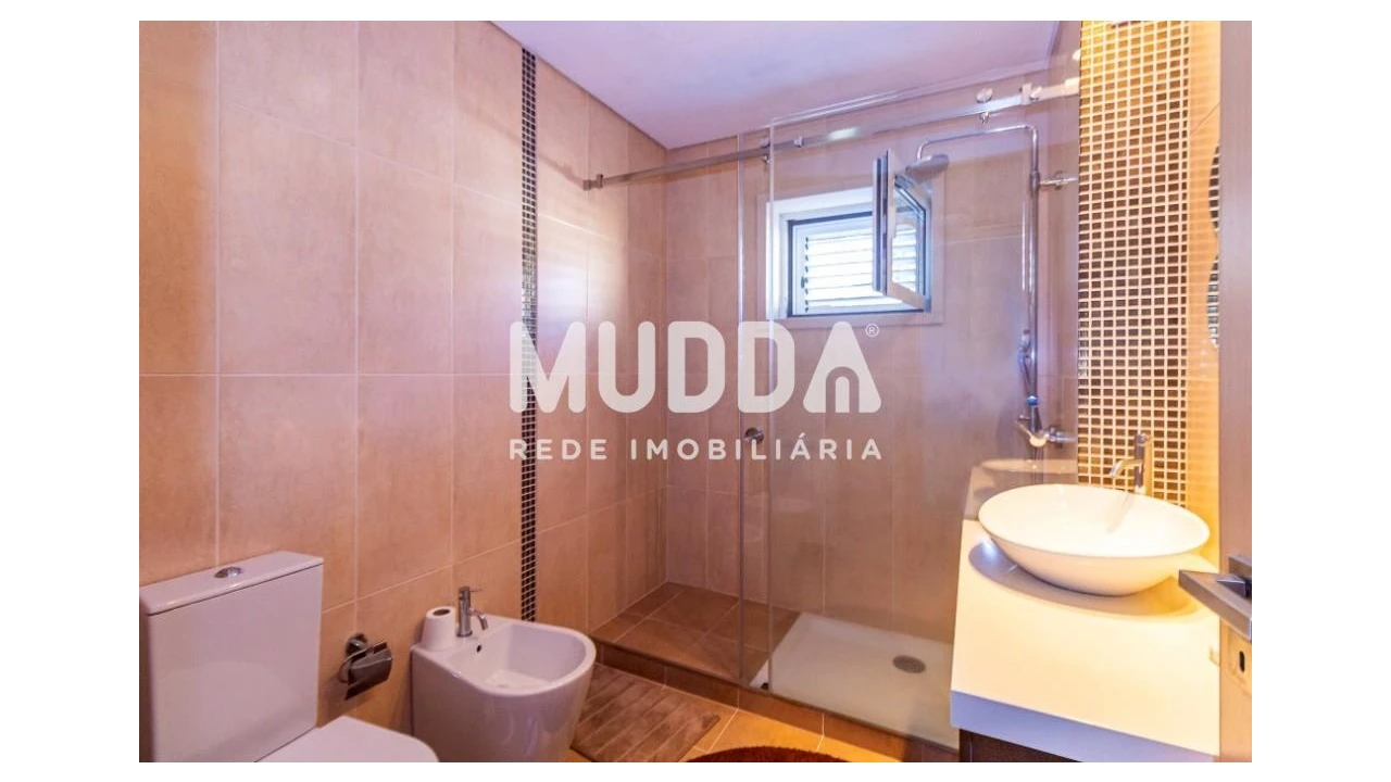 Moradia T3 para Venda em Caldas de São Jorge e Pigeiros Foto 7