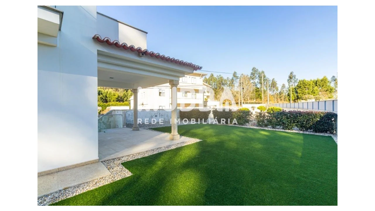 Moradia T3 para Venda em Caldas de São Jorge e Pigeiros Foto 38