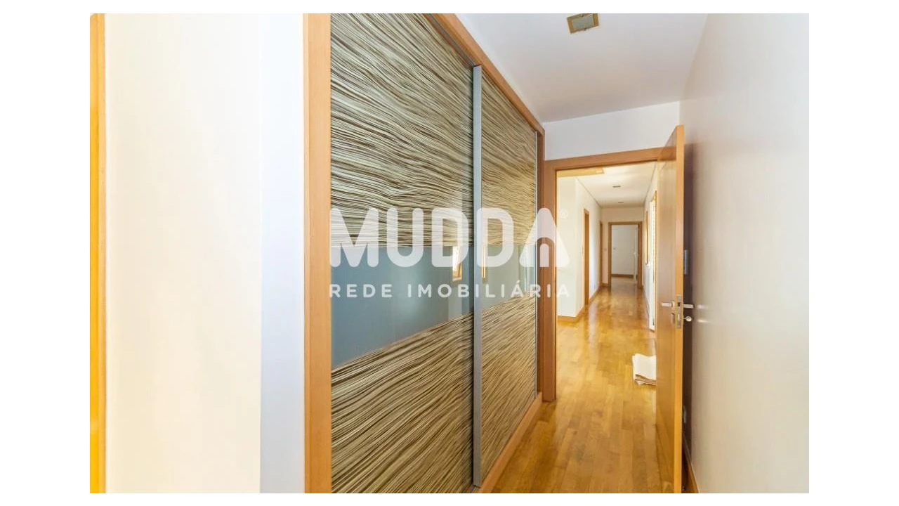 Moradia T3 para Venda em Caldas de São Jorge e Pigeiros Foto 17