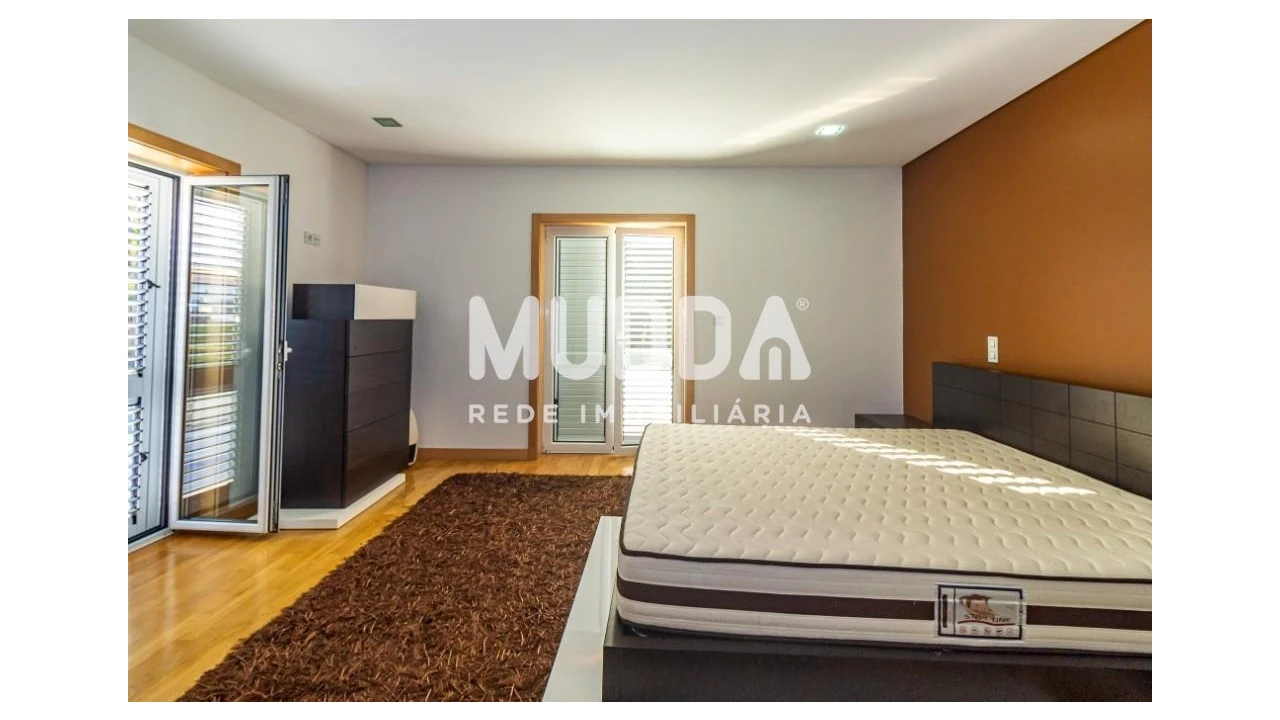 Moradia T3 para Venda em Caldas de São Jorge e Pigeiros Foto 15