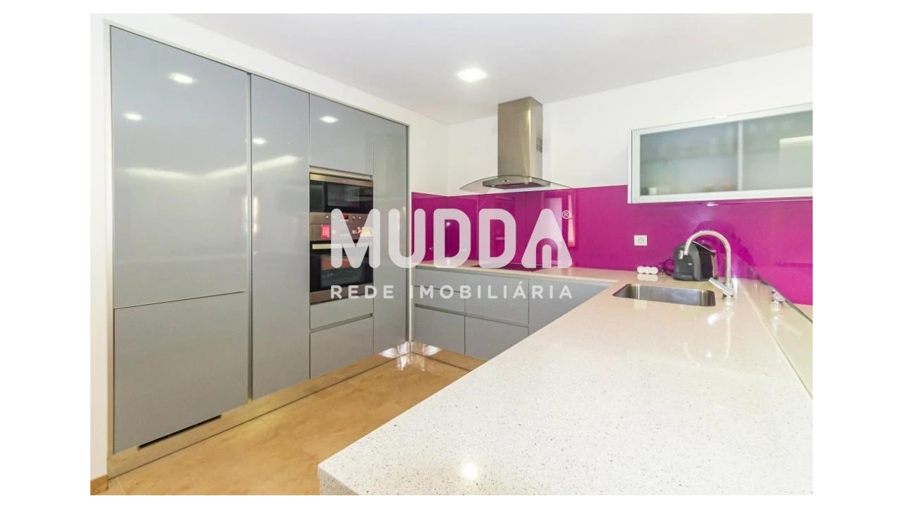 Moradia T3 para Venda em Caldas de São Jorge e Pigeiros Foto 2