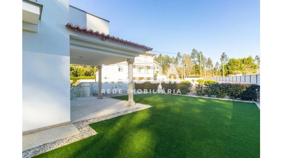 Moradia T3 para Venda em Caldas de São Jorge e Pigeiros Foto 38