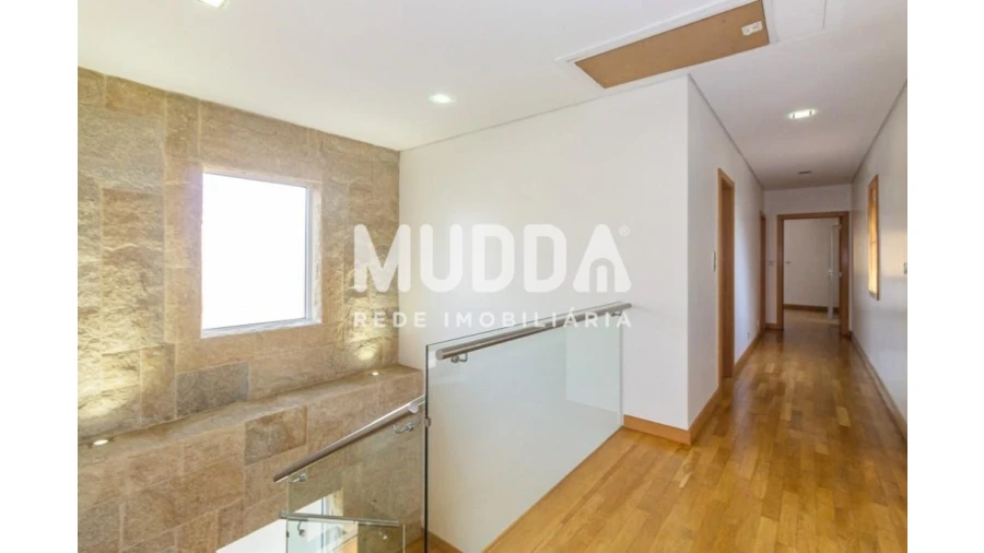 Moradia T3 para Venda em Caldas de São Jorge e Pigeiros Foto 28