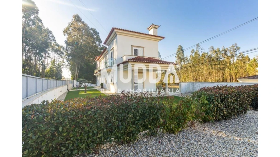 Moradia T3 para Venda em Caldas de São Jorge e Pigeiros Foto 36