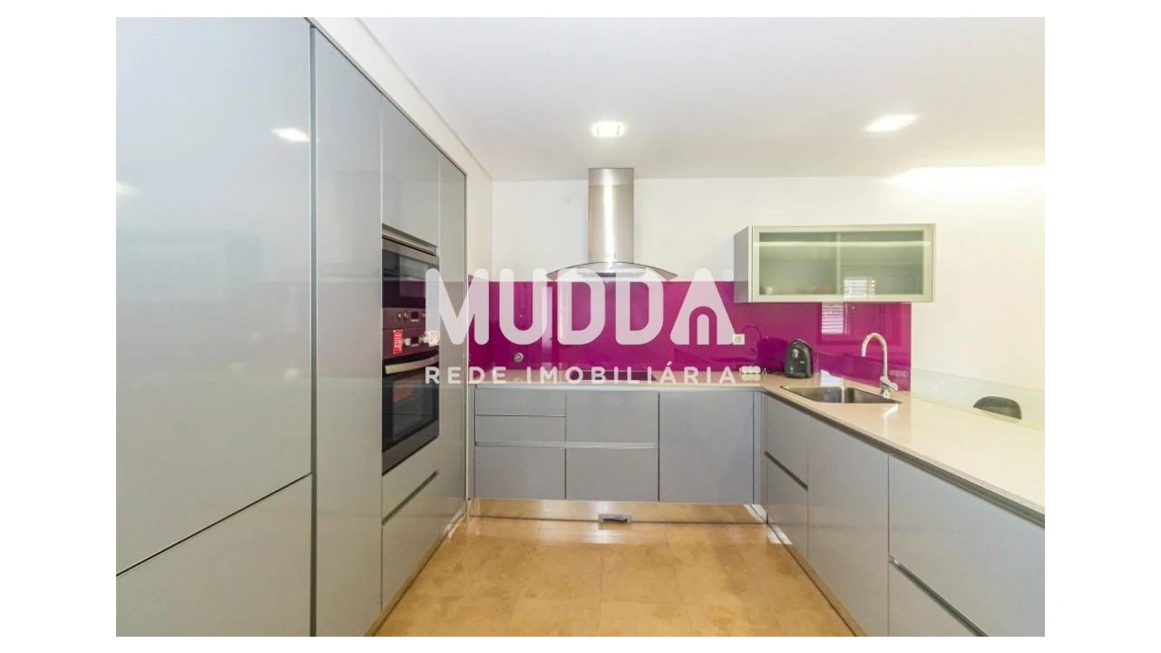 Moradia T3 para Venda em Caldas de São Jorge e Pigeiros Foto 4