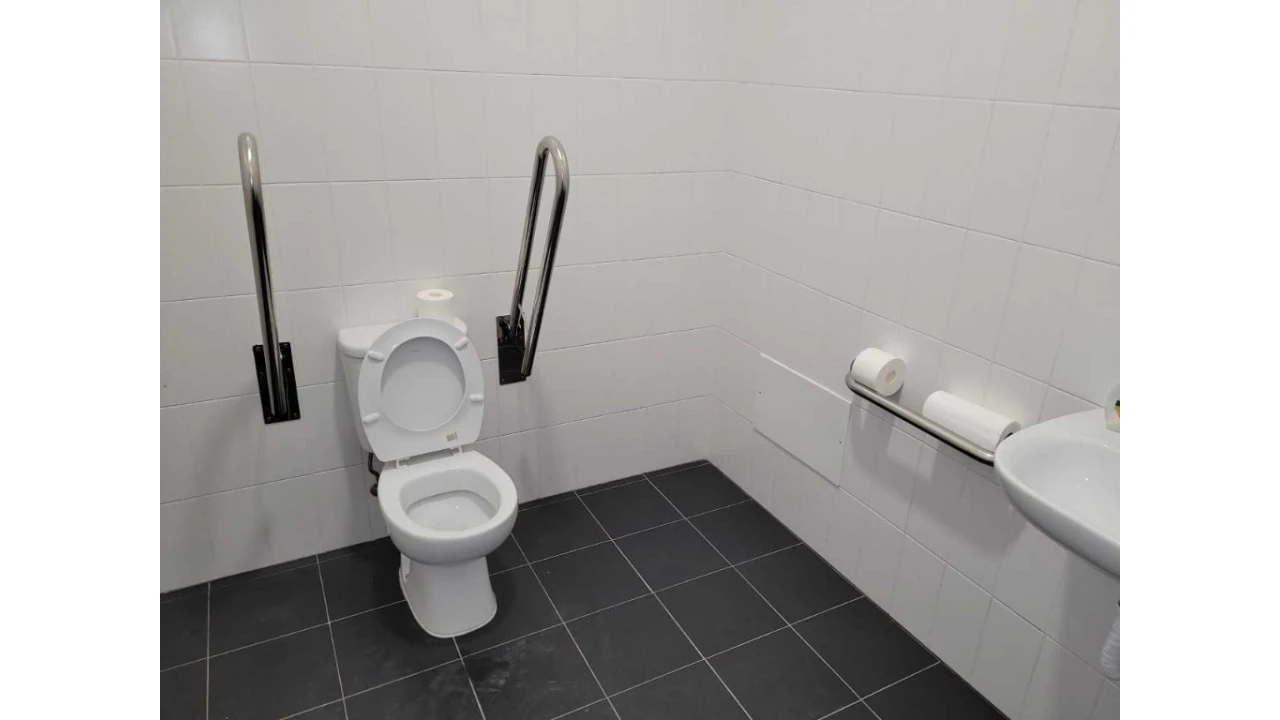 Loja para Venda em Évora (São Mamede, Sé, São Pedro e Santo Antão) Foto 15