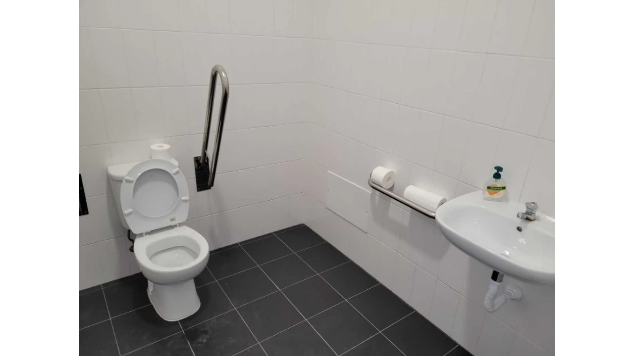 Loja para Venda em Évora (São Mamede, Sé, São Pedro e Santo Antão) Foto 16