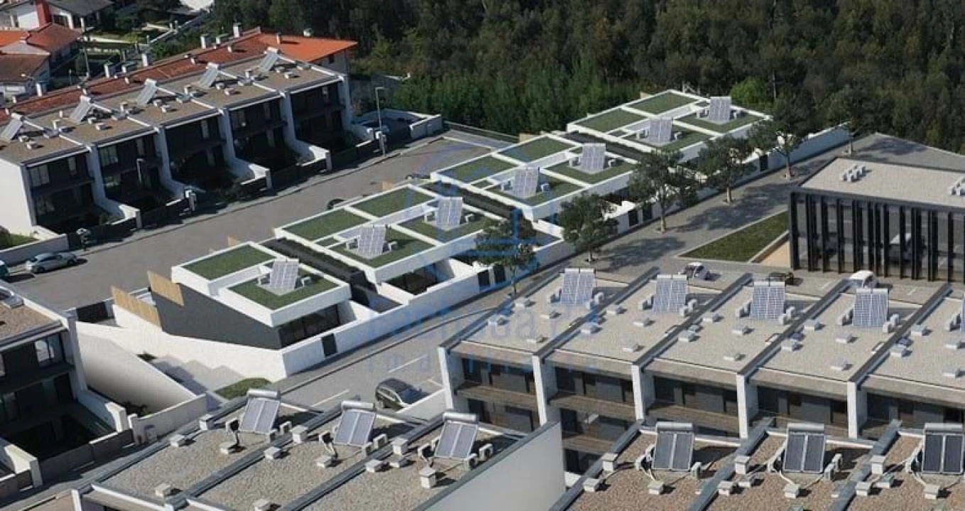 Moradia T3 para Venda em Grijo Foto 12