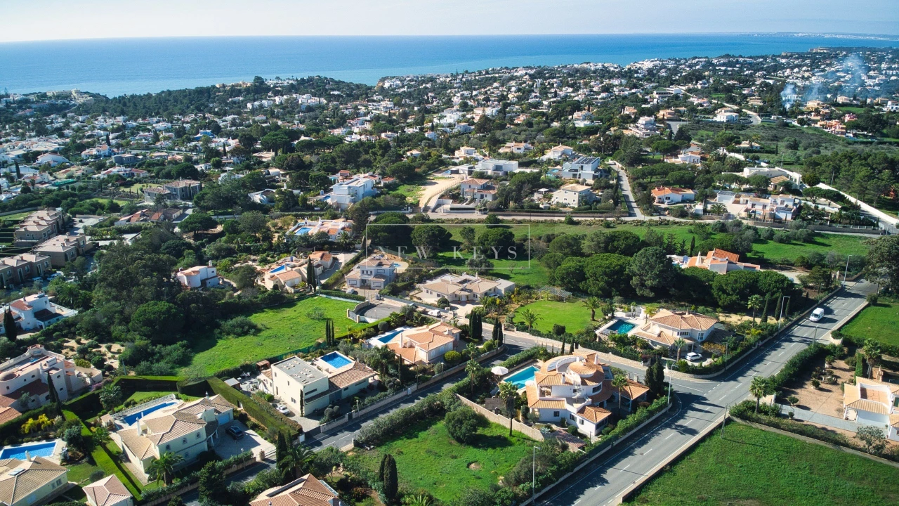 Moradia T4 para Venda em Lagoa e Carvoeiro Foto 4