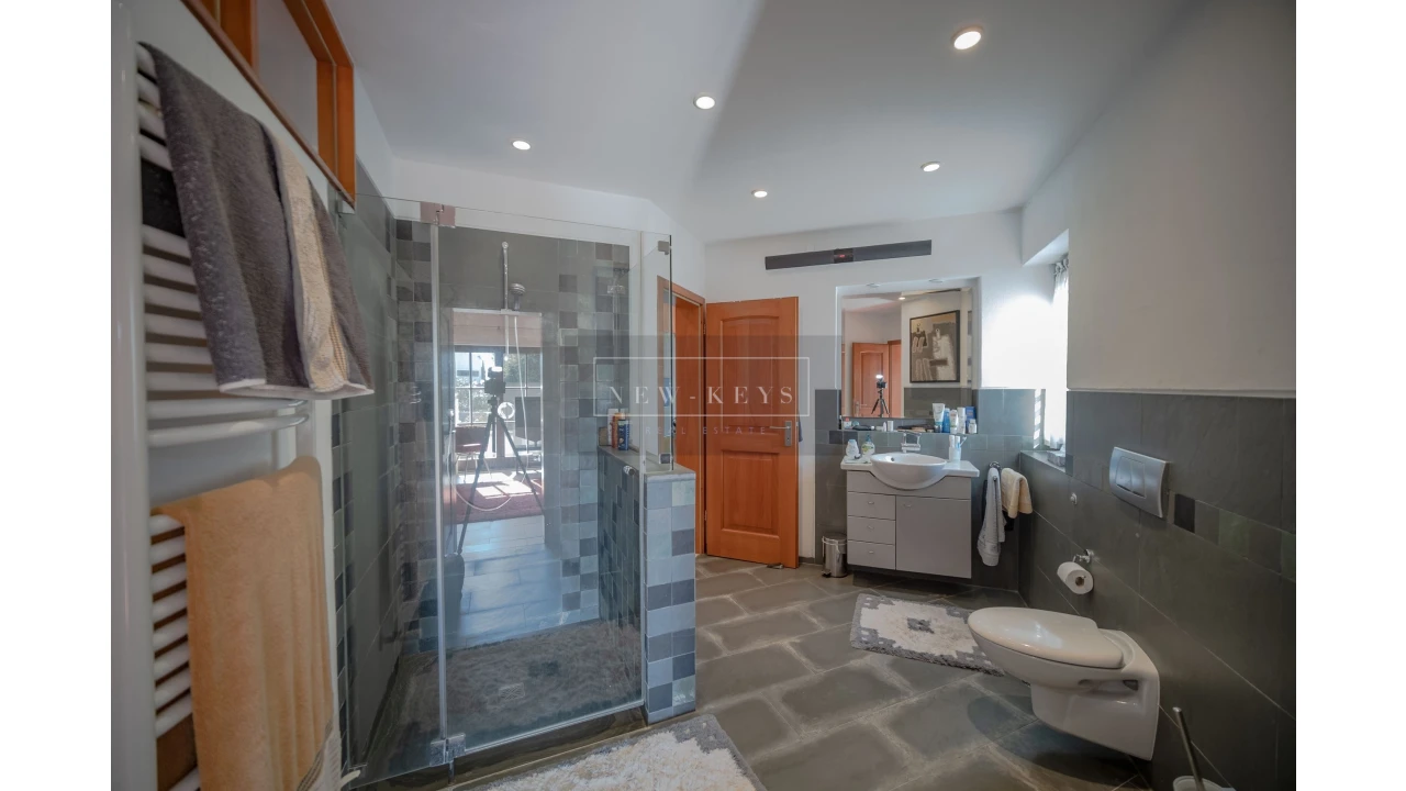 Moradia T4 para Venda em Lagoa e Carvoeiro Foto 11