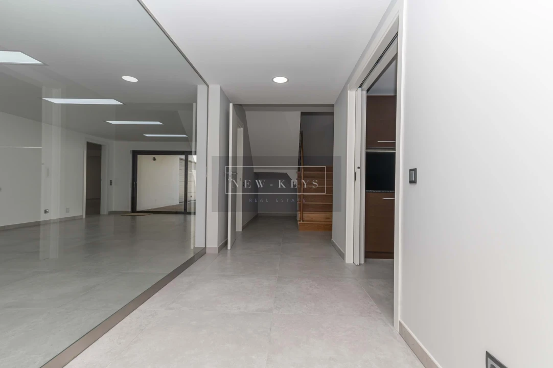 Moradia T5 para Venda em Lagos (São Sebastião e Santa Maria) Foto 39