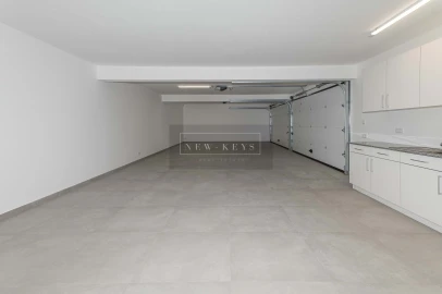 Moradia T5 para Venda em Lagos (São Sebastião e Santa Maria)