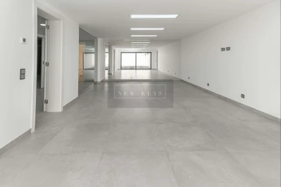 Moradia T5 para Venda em Lagos (São Sebastião e Santa Maria)