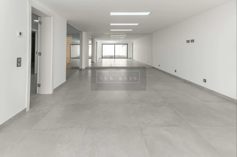 Moradia T5 para Venda em Lagos (São Sebastião e Santa Maria) Foto 40