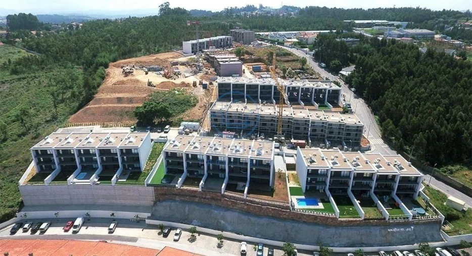 Moradia T4 para Venda em Grijo Foto 20