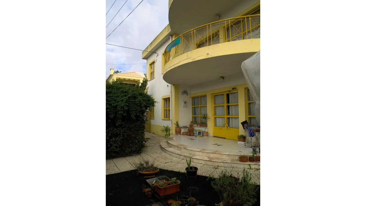 Moradia T5 para Venda em São João das Lampas e Terrugem Foto 2