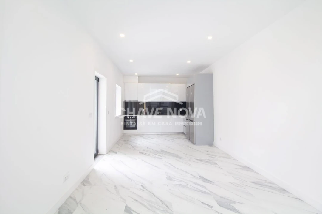 Moradia T3 para Venda em Campanhã Foto 2