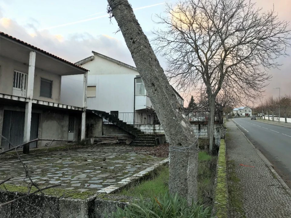 Moradia T4 para Venda em Sambade Foto 19