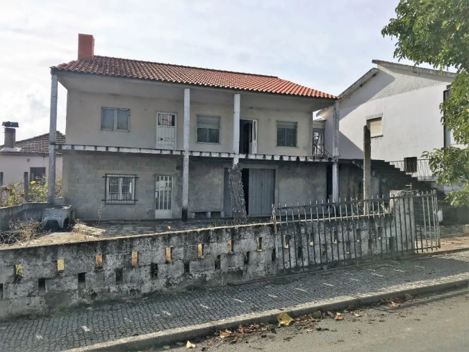 Moradia T4 para Venda em Sambade Foto 17