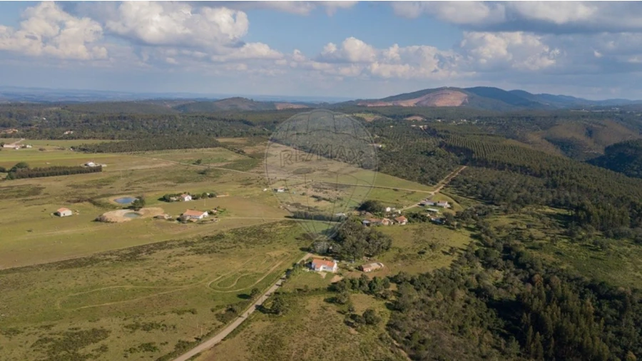 Quinta T1 para Venda em São Teotónio Foto 4