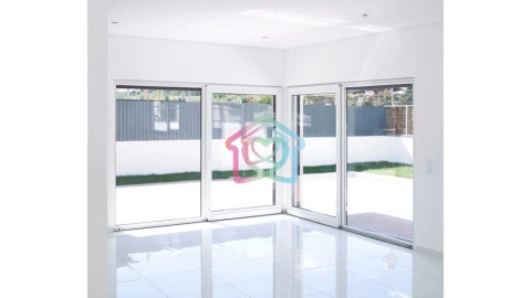 Moradia T4 para Venda em Sesimbra (Castelo)
