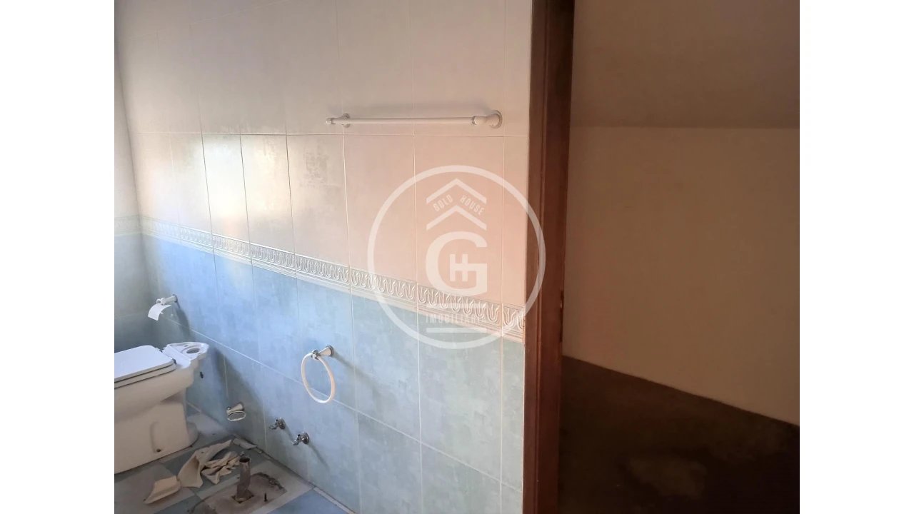 Moradia T5 para Venda em Parreira e Chouto Foto 18