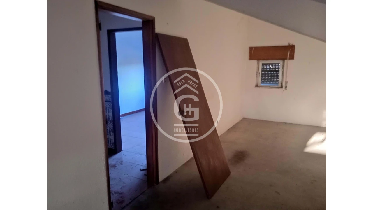 Moradia T5 para Venda em Parreira e Chouto Foto 19