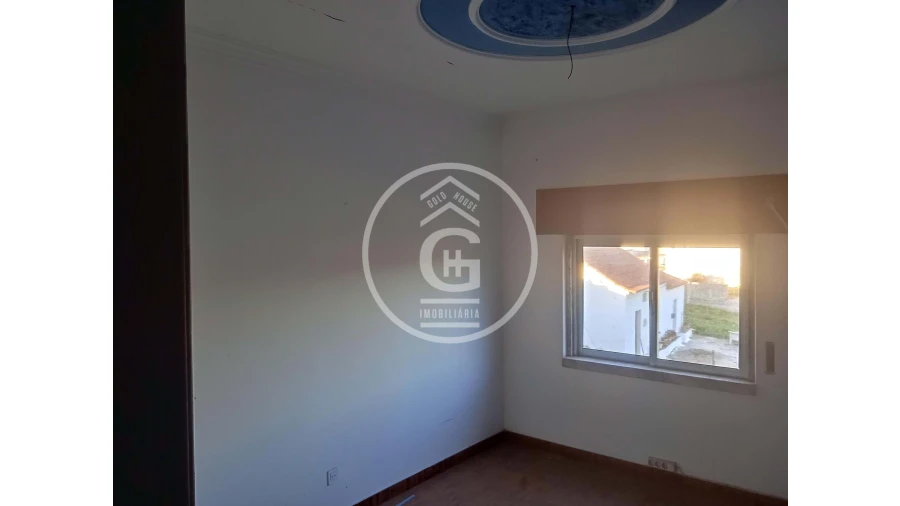 Moradia T5 para Venda em Parreira e Chouto Foto 15