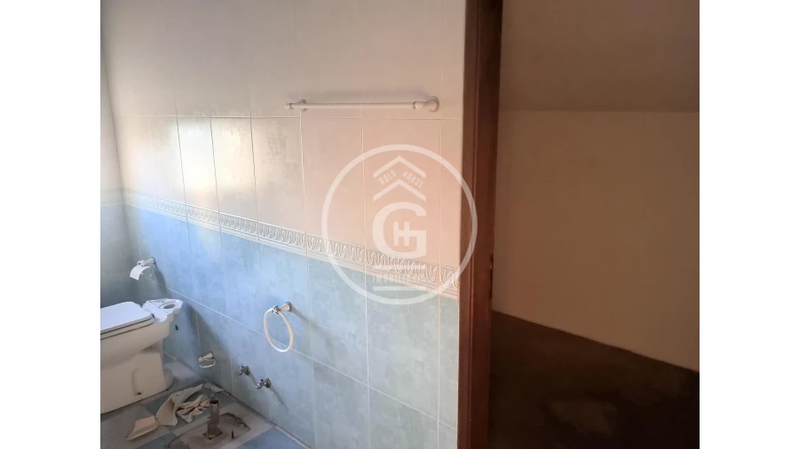 Moradia T5 para Venda em Parreira e Chouto Foto 18