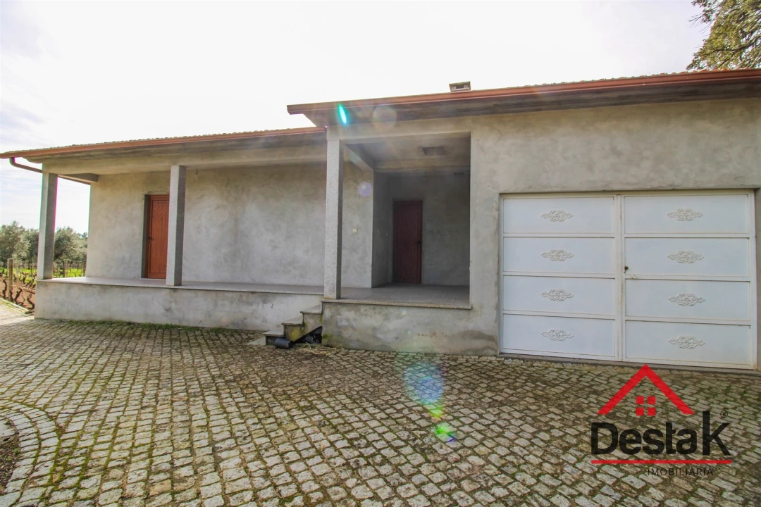 Quinta T0 para Venda em Silgueiros Foto 5