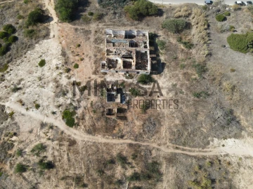 Terreno para Venda em Lagos (São Sebastião e Santa Maria)