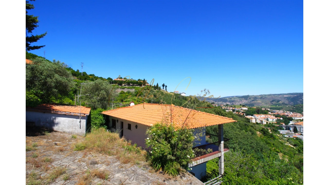 Moradia T5 para Venda em Lamego (Almacave e Sé) Foto 18