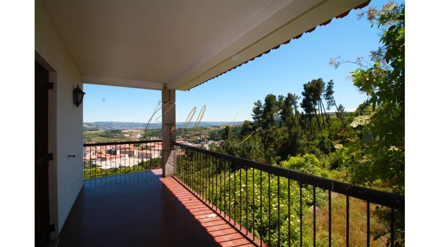 Moradia T5 para Venda em Lamego (Almacave e Sé) Foto 25