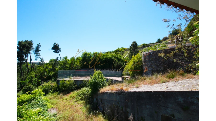 Moradia T5 para Venda em Lamego (Almacave e Sé) Foto 31