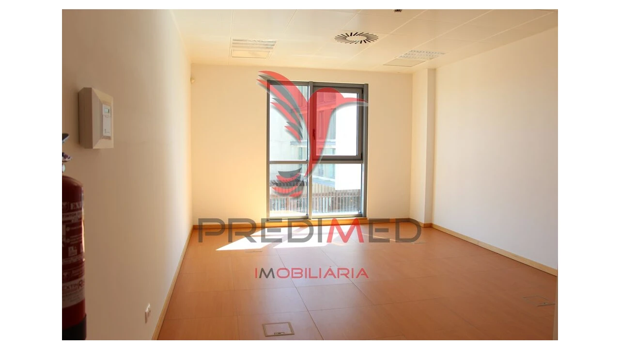 Escritório para Arrendamento em Olivais Foto 2