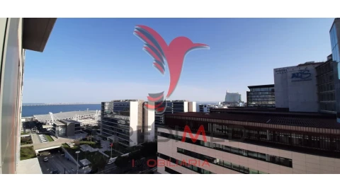 Escritório para Arrendamento em Olivais