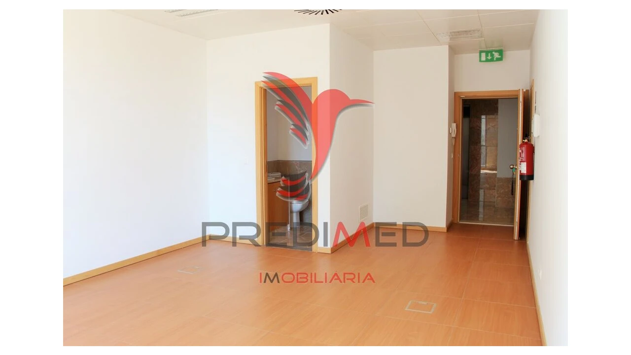 Escritório para Arrendamento em Olivais Foto 4