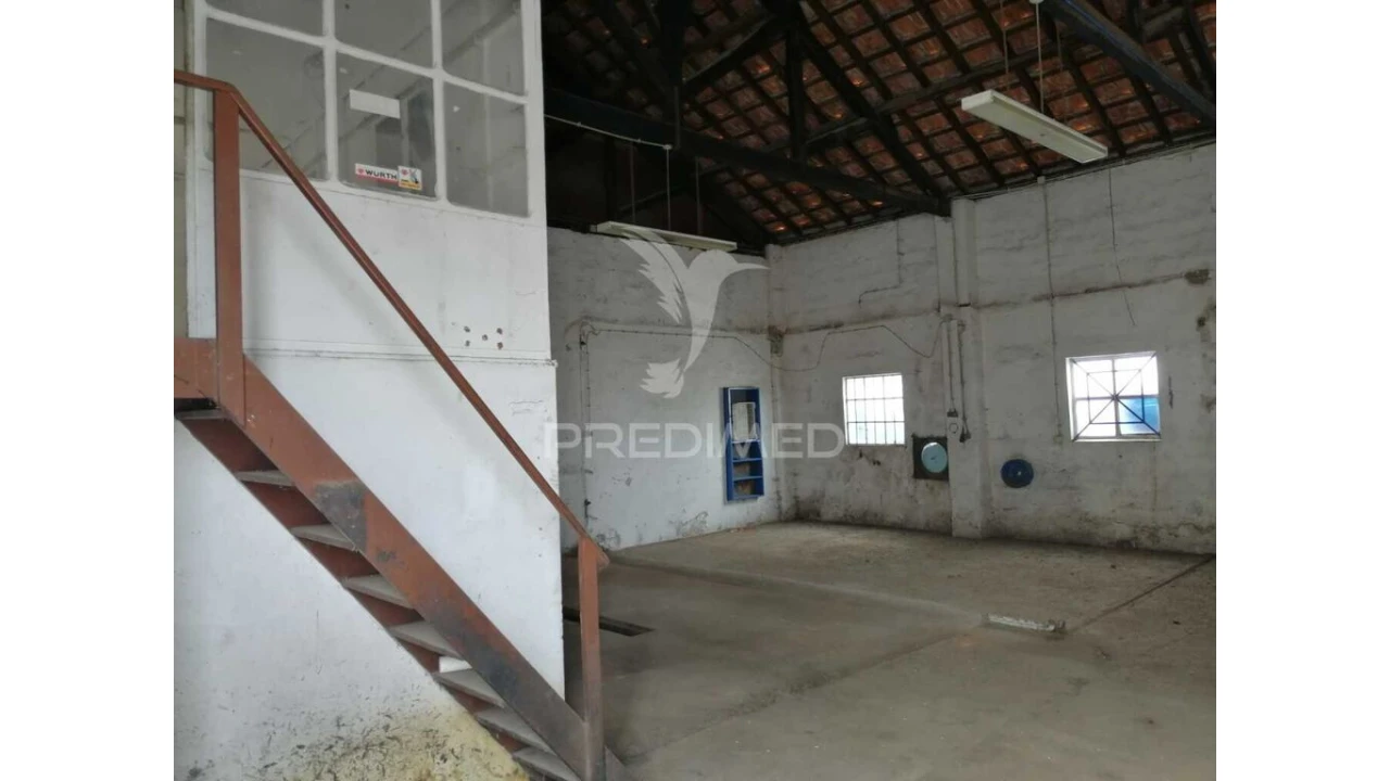 Armazém para Venda em Ermidas-Sado Foto 14