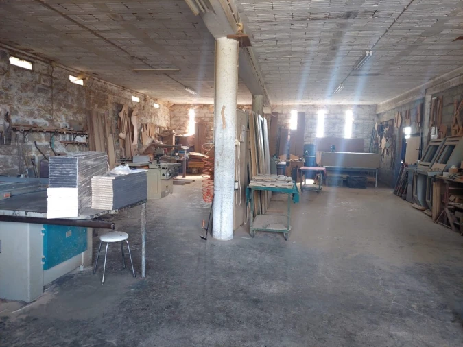 Armazém para Arrendamento em Fiscal