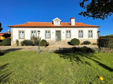 Quinta T5 para Venda em Correlhã