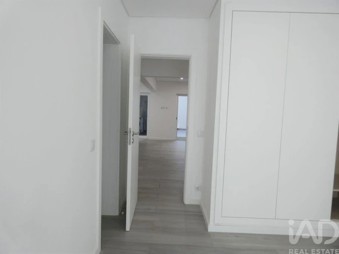 Apartamento T3 para Venda em Portimão Foto 8