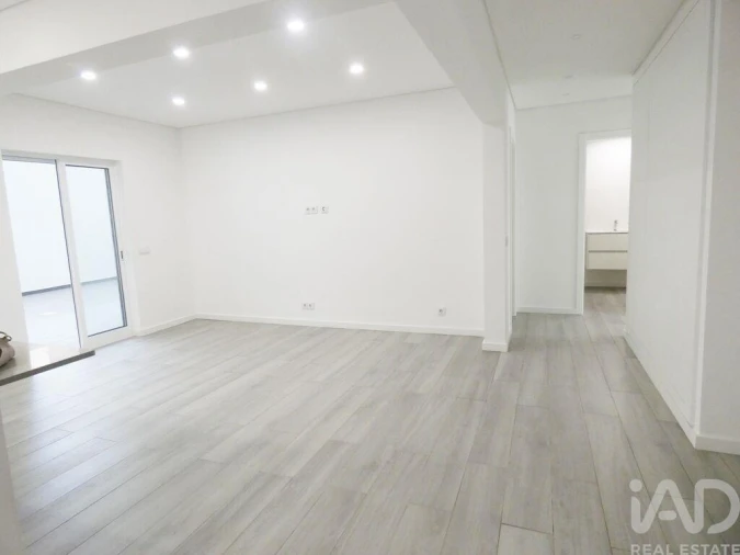 Apartamento T3 para Venda em Portimão Foto 3