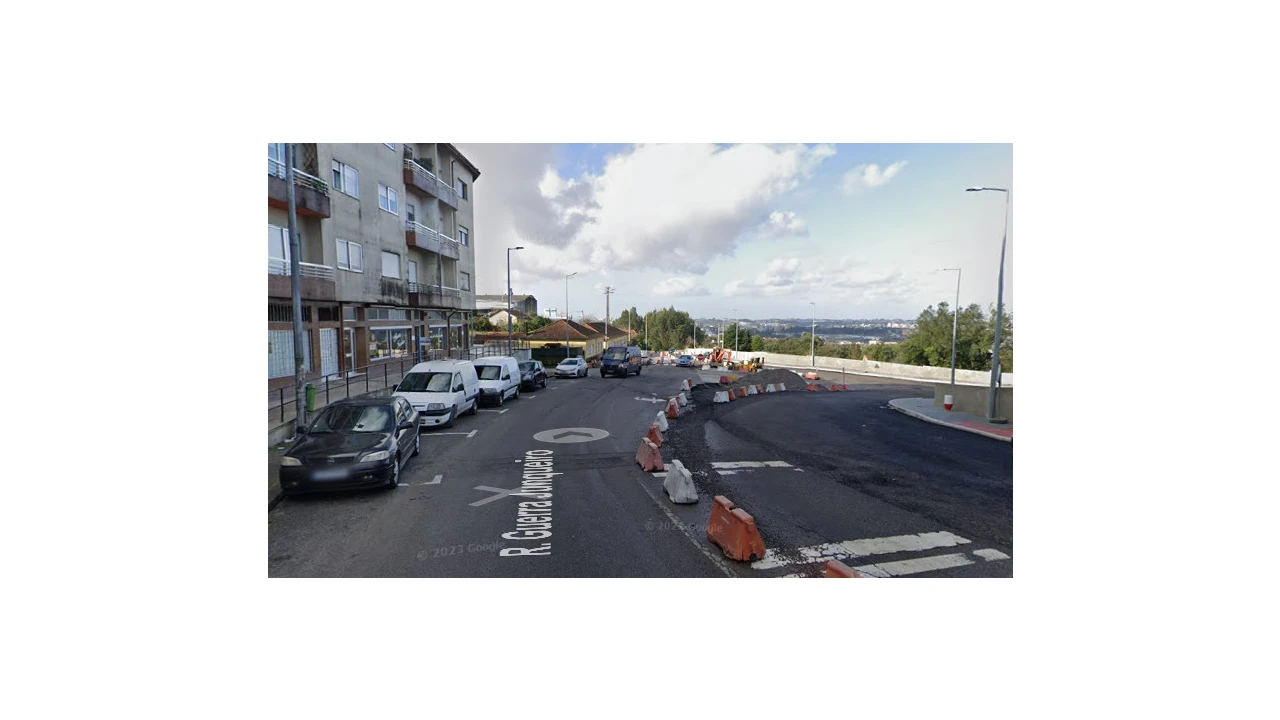 Loja para Venda em Fânzeres e São Pedro da Cova Foto 2