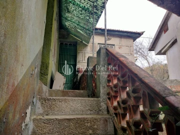 Moradia T4 para Venda em São Cipriano e Vil de Souto
