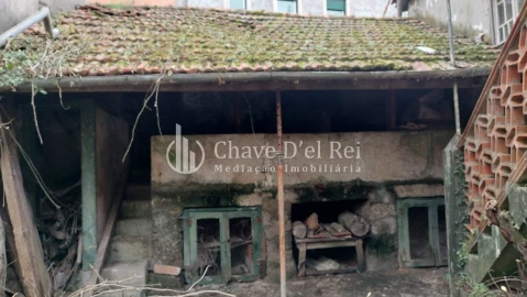 Moradia T4 para Venda em São Cipriano e Vil de Souto