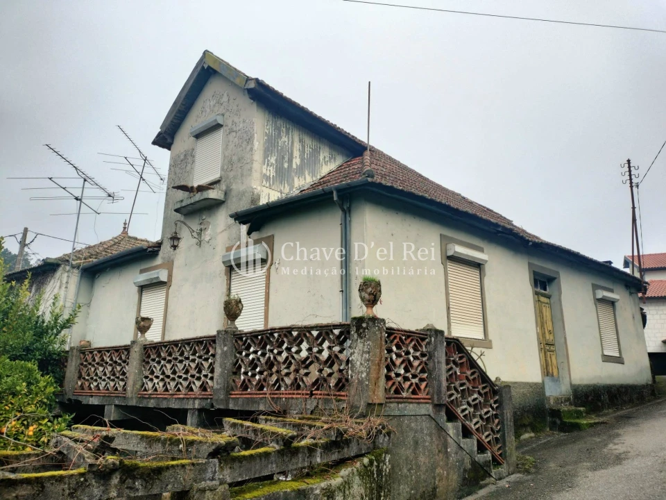 Moradia T4 para Venda em São Cipriano e Vil de Souto Foto 6