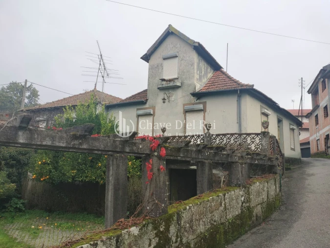 Moradia T4 para Venda em São Cipriano e Vil de Souto Foto 9