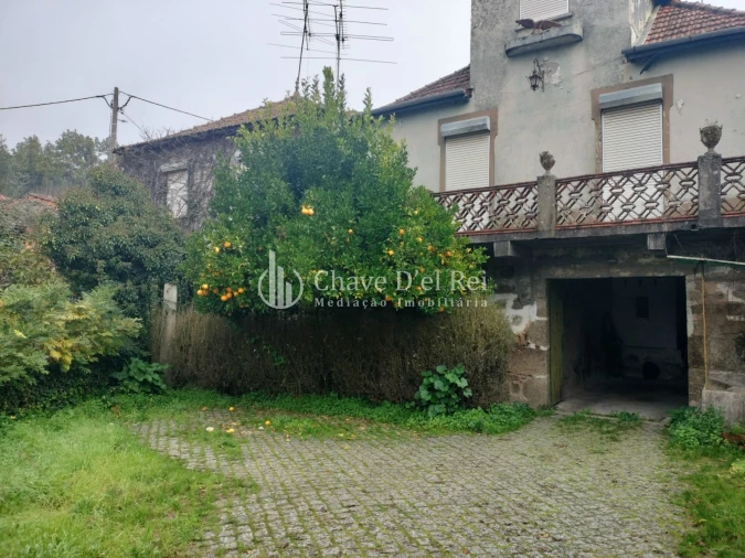 Moradia T4 para Venda em São Cipriano e Vil de Souto Foto 8