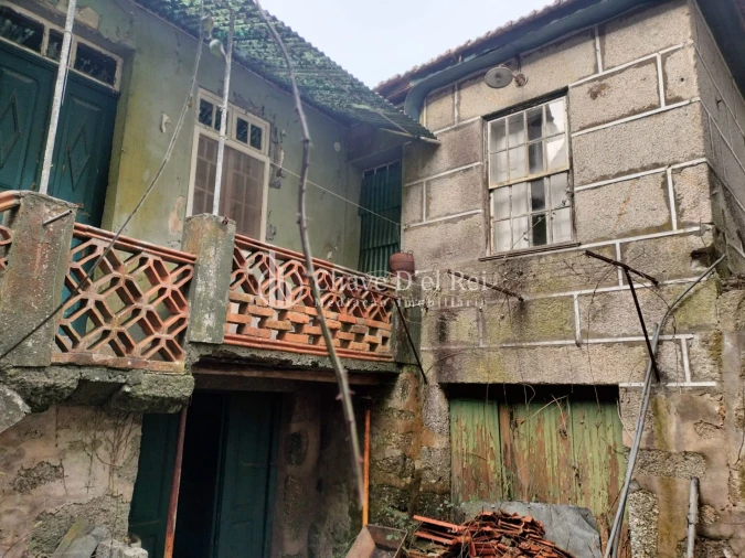 Moradia T4 para Venda em São Cipriano e Vil de Souto Foto 25