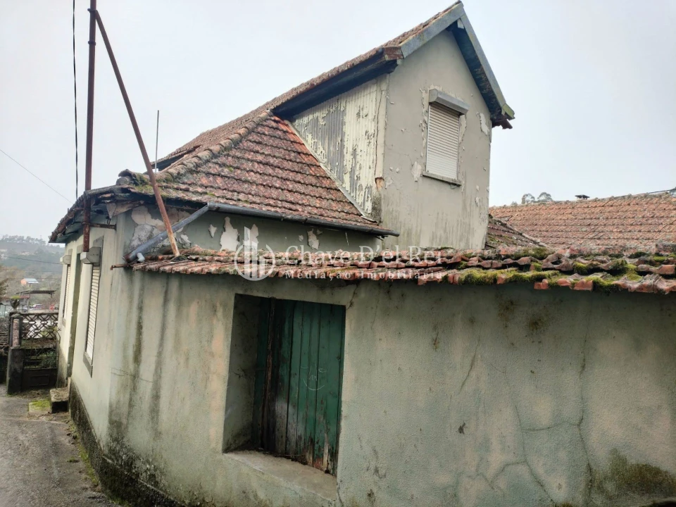 Moradia T4 para Venda em São Cipriano e Vil de Souto Foto 30